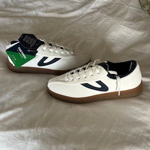 Classic Tretorn sneaker ❤️ never worn!!!!!